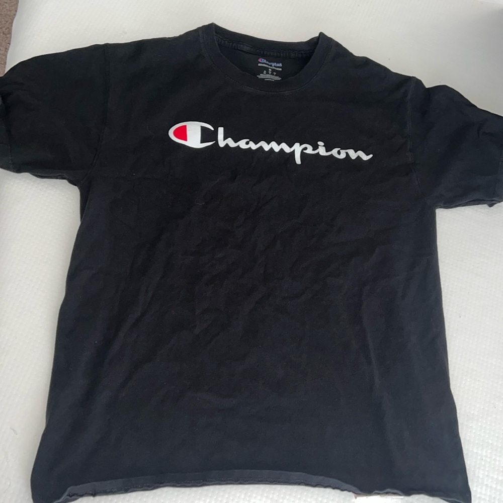 Black champion t shirt